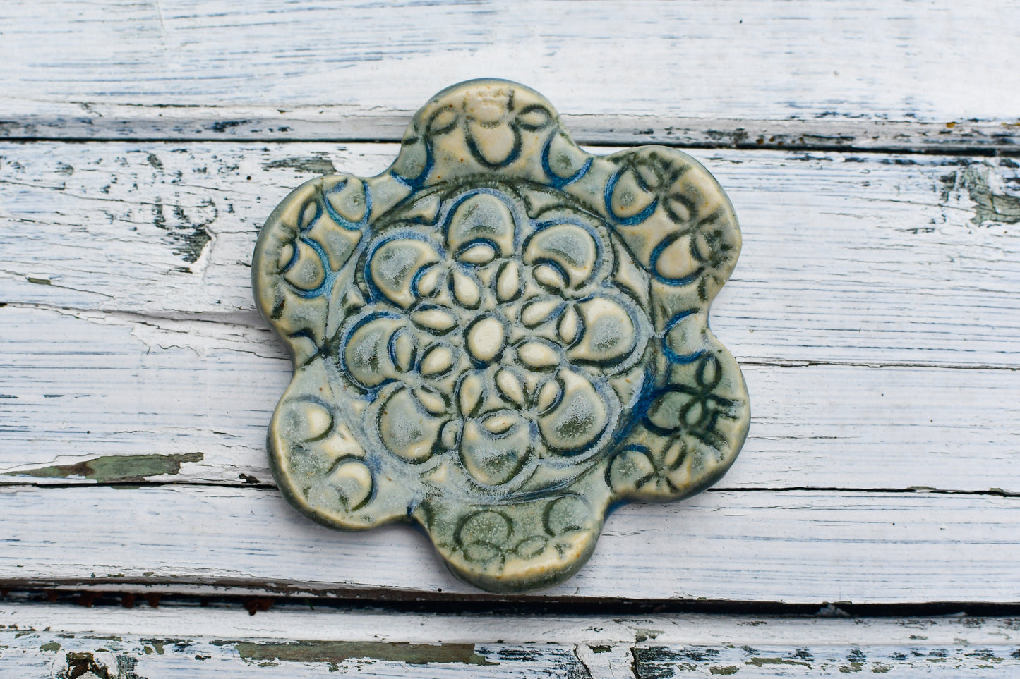 Ceramic ring dish