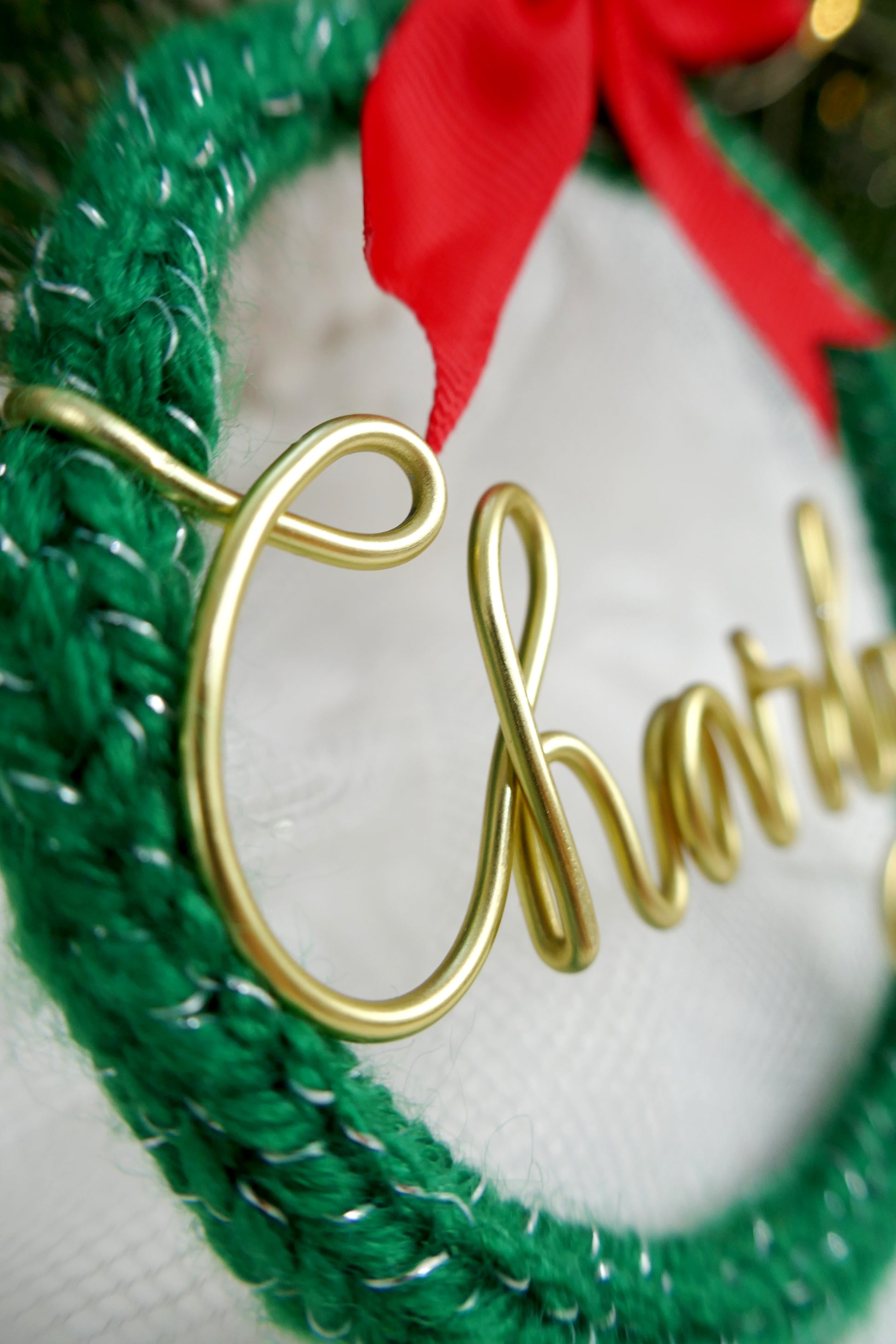 christmas wreath with wire name